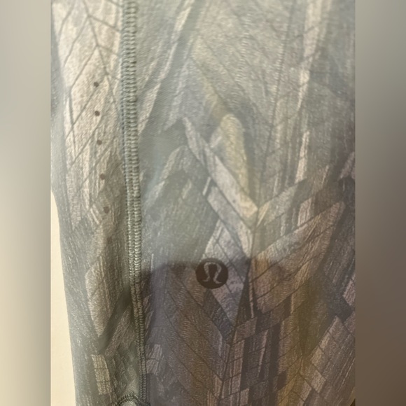 Baby Blue limited edition Wunder Train Lululemon leggings - Picture 2 of 3